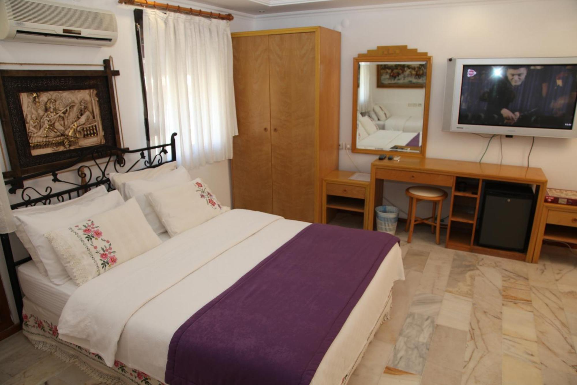 Çeşme Alacati Antik Motel מראה חיצוני תמונה