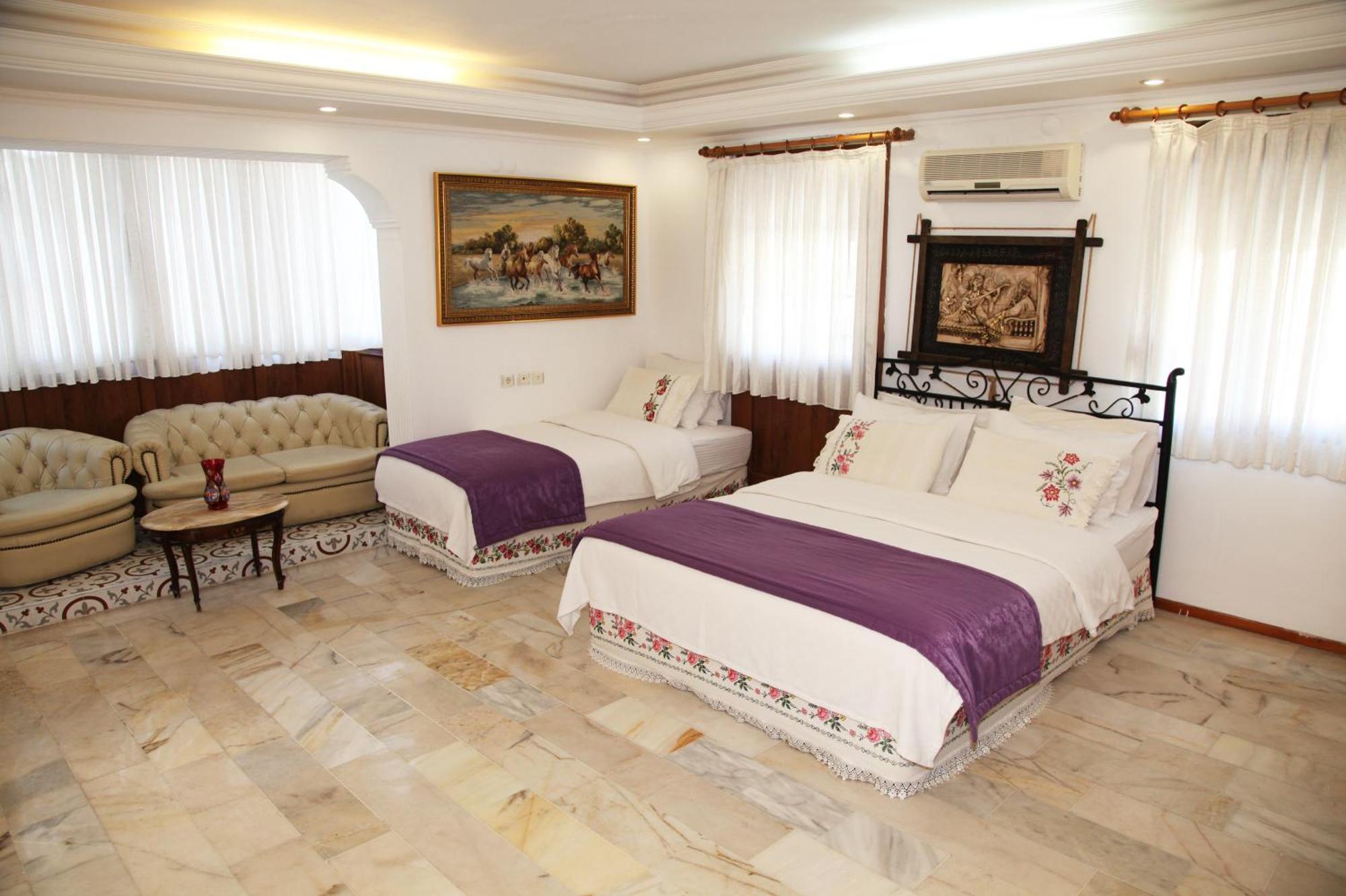 Çeşme Alacati Antik Motel מראה חיצוני תמונה