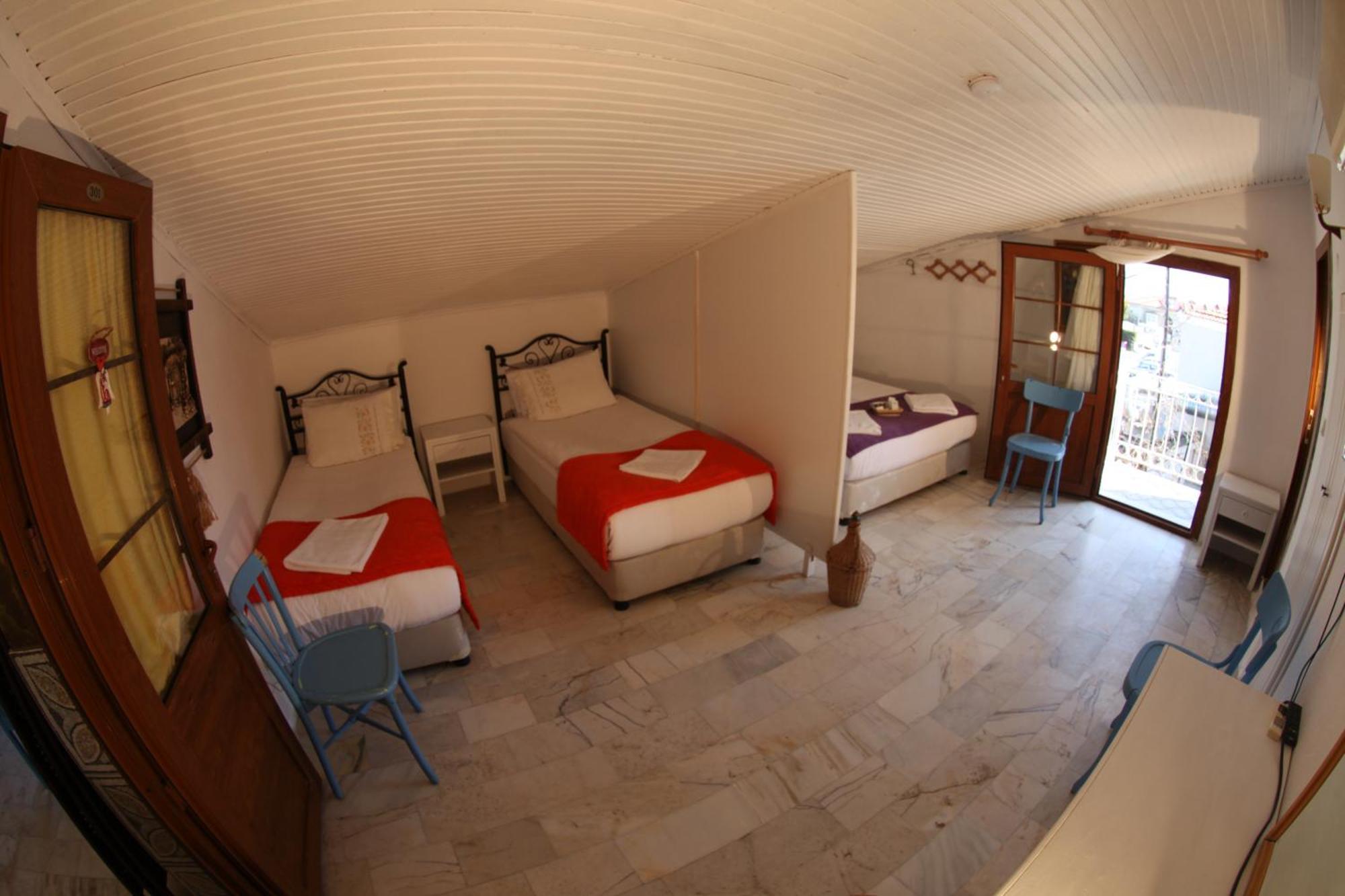 Çeşme Alacati Antik Motel מראה חיצוני תמונה