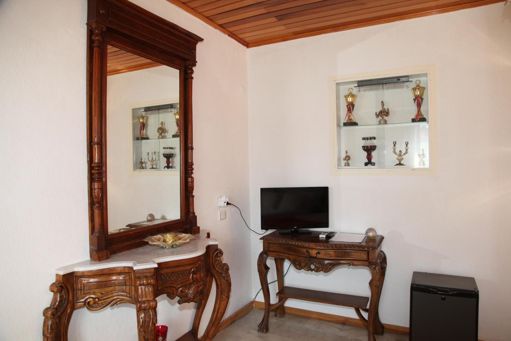Çeşme Alacati Antik Motel מראה חיצוני תמונה
