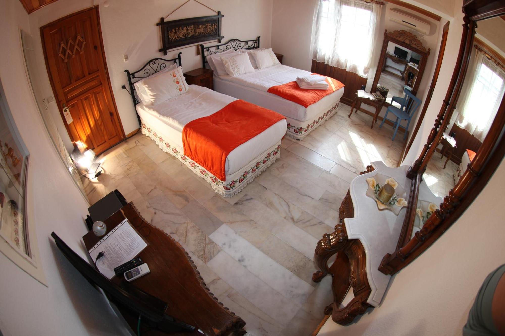 Çeşme Alacati Antik Motel מראה חיצוני תמונה